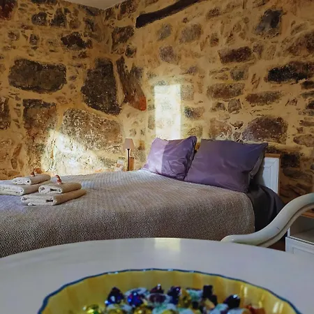 Roza Stone & Apartment *